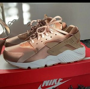 Nike Huarache sneakers